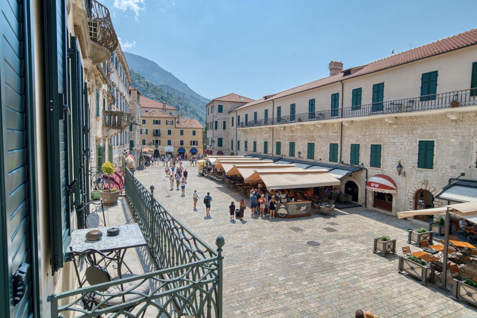 Apartment Luxury Main Square By Mn Kotor